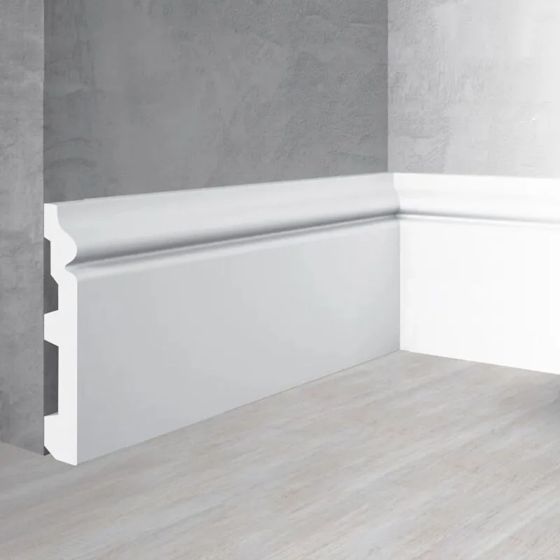 Плинтусы напольные